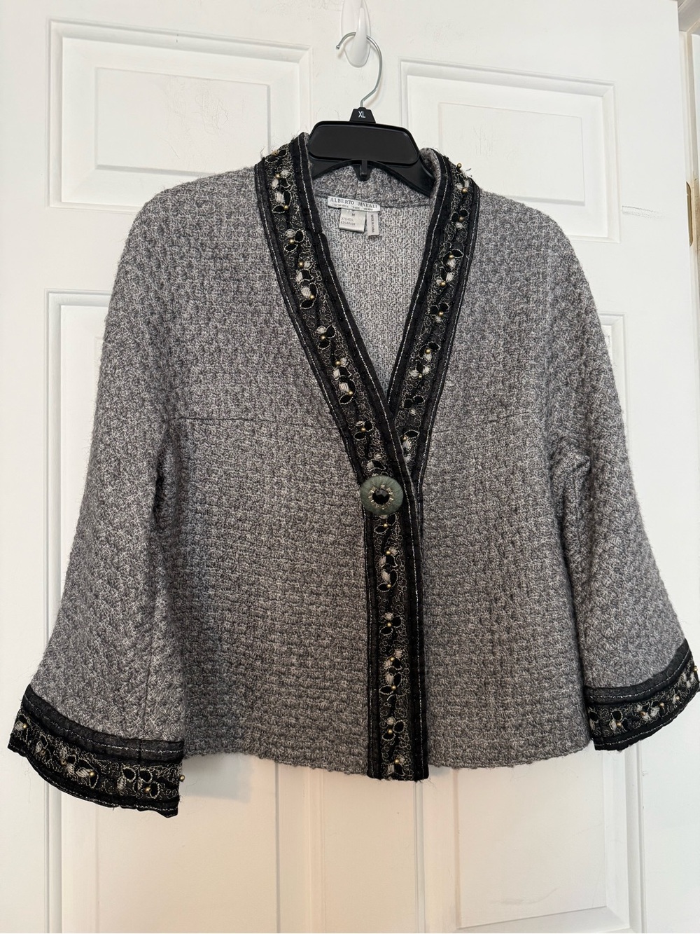 Alberto Makali Textured Wool Gray Cropped Cardigan MEDIUM Beaded Embroidered